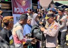 Polri-Perkuat-Penanganan-Gempa-NTT,-Kapolri-Tinjau-Lokasi-Terdampak-dan-Serahkan-Bantuan