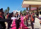 33-Tahun-Mengabdi-untuk-Polri,-Kompol-Marthen-Antonius-Balukh-Resmi-Purna-Bakti-dengan-Tradisi-Pedang-Pora