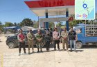 Polsek-Kobalima-Bersama-TNI-dan-Pemda-Kawal-Penyaluran-BBM-di-SPBU-Motamasin