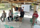 Polsek-Rinhat-Hadir-di-Tengah-Aktivitas-Warga,-Bangun-Kesadaran-Bersama-Jaga-Kamtibmas