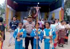 Polsek-Malaka-Timur-Pastikan-Perarakan-Ina-Maria-Na’i-Feto-Berjalan-Lancar-dan-Kondusif
