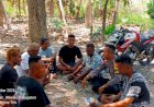 Tanpa-Sekat-dengan-Masyarakat,-Bhabinkamtibmas-Hadir-Membawa-Rasa-Aman-di-Desa-Halibasar