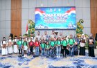 Wujud-Kepedulian-dan-Kasih-Sayang,-Kapolda-NTT-Berikan-Tali-Asih-dan-Peralatan-Sekolah-kepada-Anak-Yatim-di-Rakernis-Ditlantas-2026