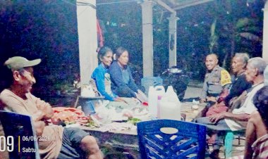 Bhabinkamtibmas-Polsek-Wewiku-Sambangi-Dusun-Terpencil,-Pastikan-Warga-Merasa-Aman-di-Malam-Hari