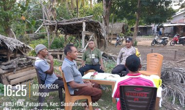 Bhabinkamtibmas-Polsek-Sasitamean-Aktif-Sambangi-Warga,-Bangun-Kesadaran-Bersama-Menjaga-Kamtibmas