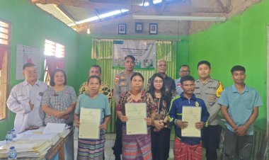Polsek-Malaka-Timur-Hadiri-Penyerahan-Sertifikat-Tanah-PTSL-2026-di-Desa-Raiulun,-Cegah-Potensi-Sengketa