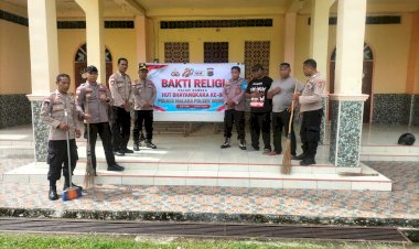 Sambut-HUT-Bhayangkara-ke-80,-Polsek-Wewiku-Gelar-Bakti-Religi-di-Gereja-St.-Theresa-Calcutta-Hanemasin