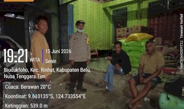 Polsek-Rinhat-hadir-di-malam-hari,-ajak-masyarakat-bersama-menjaga-keamanan-lingkungan