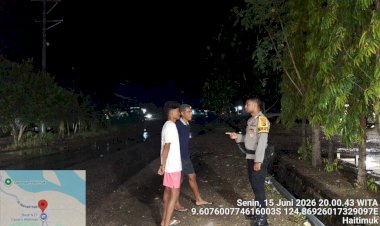 Patroli-malam-Polsek-Weliman-hadirkan-rasa-aman-bagi-masyarakat