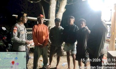 Polsek-Sasitamean-hadir-di-tengah-masyarakat,-perkuat-pencegahan-curanmor-melalui-patroli-dialogis-malam-hari