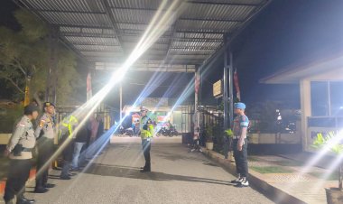 Polres-Malaka-Pastikan-Kesiapsiagaan-Personel-dan-Keamanan-Tahanan-Melalui-Apel-Pengecekan-Piket-Malam