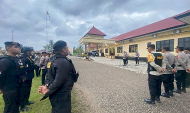 Apel-pengecekan-personel-pengamanan-pengesahan-PSHT,-Polres-Malaka-pastikan-kesiapan-personel-dan-sarana-pendukung