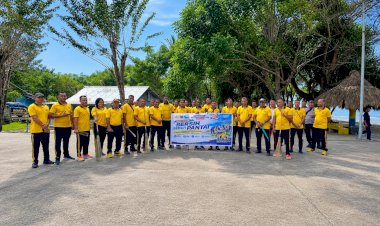 Polres-Malaka-Peduli-Lingkungan,-Bakti-Sosial-Bersihkan-Pantai-Lo'odik-Sambut-Hari-Bhayangkara-ke-80