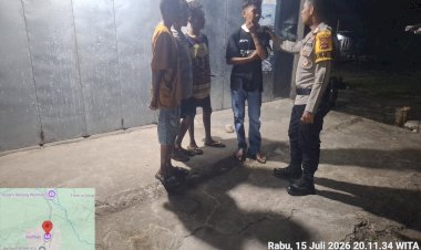 Patroli-Malam-Polsek-Weliman-Perkuat-Rasa-Aman-Masyarakat-di-Wilayah-Hukum