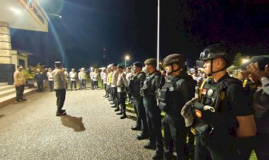 Apel-Siaga-Malam-Minggu,-Kapolres-Malaka-Bangkitkan-Semangat-dan-Dedikasi-Personel