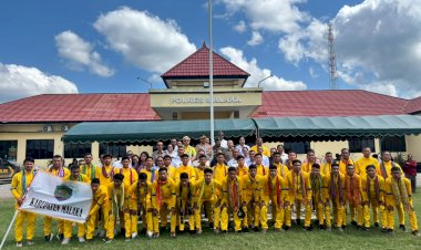 Kapolres-Malaka-Lepas-Kontingen-PS-Malaka-U-17,-Beri-Motivasi-Raih-Prestasi-Terbaik-di-Suratim-Cup-Tingkat-Provinsi