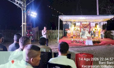 Polsek-Sasitamean-Hadir-di-Tengah-Masyarakat,-Patroli-dan-Sampaikan-Himbauan-Kamtibmas-di-Pesta-Pernikahan