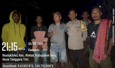 Patroli-Dialogis-Polsek-Rinhat,-Polres-Malaka-Perkuat-Upaya-Preventif-Jaga-Kamtibmas-di-Malam-Hari