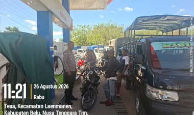 Polsek-Laenmanen-Pastikan-Penyaluran-BBM-di-APMS-Nurobo-Berjalan-Aman-dan-Tertib