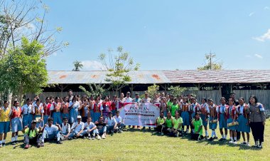 Polwan-Polres-Malaka-Gelar-“Polwan-Goes-to-School”,-Edukasi-Siswa-tentang-Bahaya-Narkoba