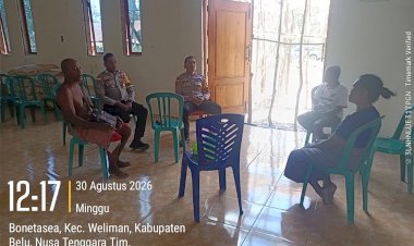 Kapolsek-Weliman-Pimpin-Patroli-Siang,-Pastikan-Aktivitas-Warga-Berlangsung-Aman-dan-Kondusif