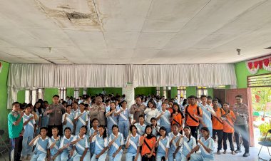 Polres-Malaka-Sosialisasikan-Bimlat-di-SMA-Sinar-Pancasila-Betun,-Dorong-Pelajar-Siapkan-Diri-Sejak-Dini