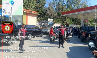 Satgas-Penertiban-BBM-Malaka-Tertibkan-Antrean-di-SPBU-Lebarai,-Pastikan-Pelayanan-Masyarakat-Berjalan-Aman