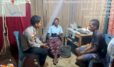 Malam-Hari,-Polisi-Hadir-di-Tengah-Warga-Sasitamean-Jaga-Keamanan-dan-Cegah-Kejahatan