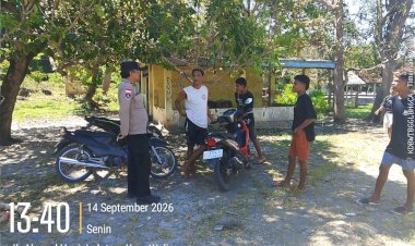 Siang-Hari-Polisi-Tetap-Hadir,-Polsek-Weliman-Pantau-Wilayah-dan-Edukasi-Warga