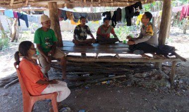 Bhabinkamtibmas-Tunabesi-Sambangi-Warga,-Rawat-Kamtibmas-dari-Rumah-ke-Rumah