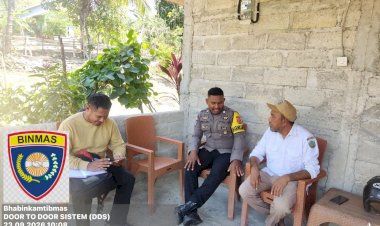 Sambangi-Warga-Desa-Pantauan,-Bhabinkamtibmas-Bangun-Komunikasi-untuk-Jaga-Kamtibmas