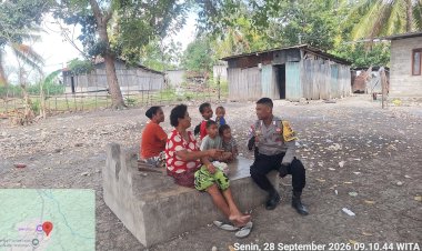 Polsek-Weliman-Intensifkan-Patroli-Dialogis,-Jaga-Kamtibmas-Tetap-Aman-dan-Kondusif
