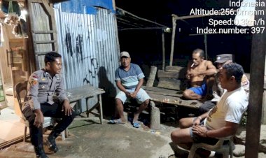 Jaga-Harmoni-Malam-di-Sasitamean,-Polri-Rangkul-Pemuda-dan-Perkuat-Rasa-Aman-Masyarakat