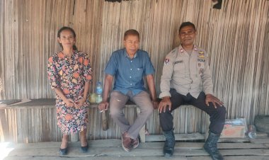 Menyusuri-Desa,-Menjaga-Rasa-Aman,-Polsek-Kobalima-Perkuat-Patroli-Humanis-dan-Kedekatan-dengan-Warga