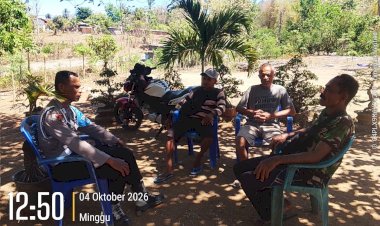 Cegah-Potensi-Gangguan-Kamtibmas,-Polres-Malaka-Hadir-Menyapa-Warga-hingga-Pelosok-Laenmanen