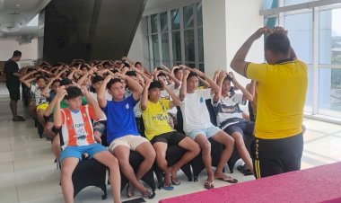 Polri-Berikan-Terapi-USEFT-kepada-Talenta-Muda-Malaka,-Perkuat-Mental-dan-Kepercayaan-Diri-Jelang-Laga-Suratin-Cup