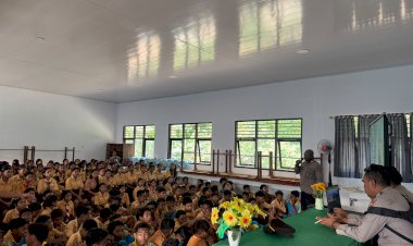 Polres-Malaka-Sosialisasikan-SPMB-SMA-Kumala-Taruna-Bhayangkara-T.A.-2027/2028-kepada-Siswa-SMP-Sabar-Subur-Santo-Thomas-Betun