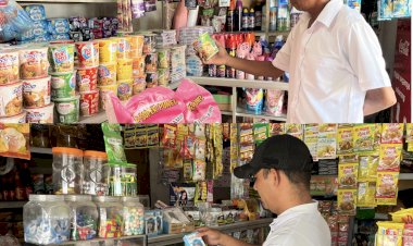 Cegah-Peredaran-Narkoba-dan-Lindungi-Konsumen,-Polres-Malaka-Gelar-Operasi-di-Pasar-Baru-Betun
