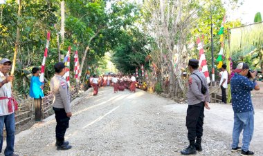 Pengawalan-Humanis-Polsek-Malaka-Timur,-Pastikan-Misa-Syukur-25-Tahun-Imamat-Berlangsung-Aman-dan-Khidmat