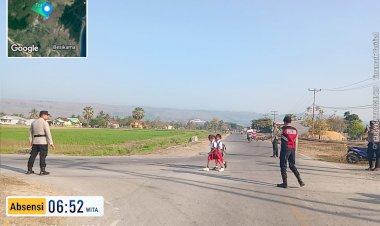 Polres-Malaka-Perkuat-Pelayanan-Pagi-di-Perempatan-Kamanasa–Harkakae,-Jaga-Kelancaran-Lalu-Lintas