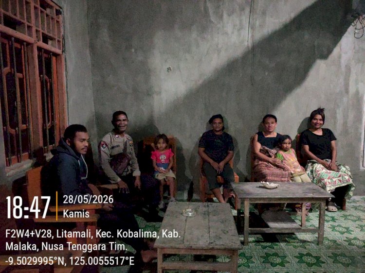 Patroli Dialogis Polsek Kobalima Perkuat Kedekatan Polisi dan Masyarakat di Malam Hari
