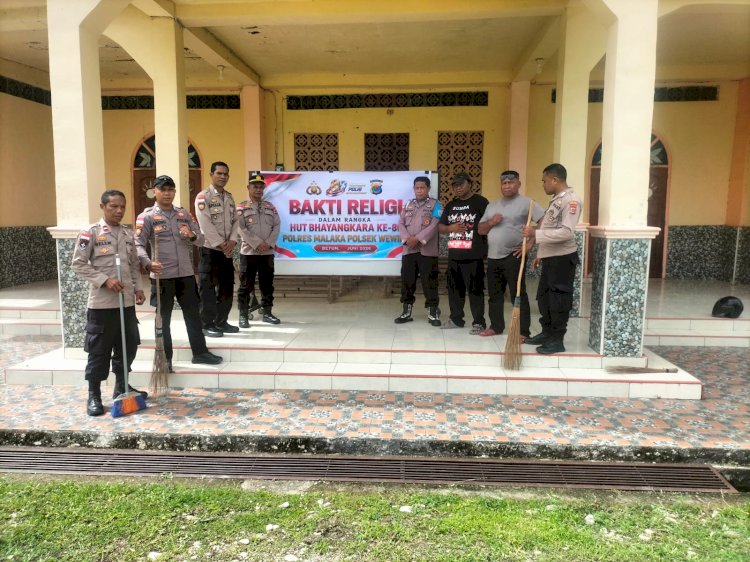 Sambut HUT Bhayangkara ke-80, Polsek Wewiku Gelar Bakti Religi di Gereja St. Theresa Calcutta Hanemasin
