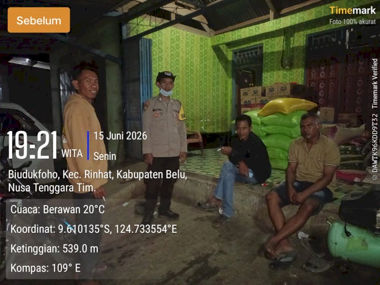 Polsek Rinhat hadir di malam hari, ajak masyarakat bersama menjaga keamanan lingkungan