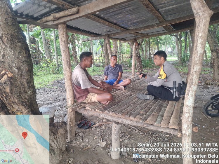 Duduk Bersama Warga, Bhabinkamtibmas Polsek Weliman Dengarkan Curahan Hati Masyarakat Demi Kamtibmas yang Aman dan Harmonis