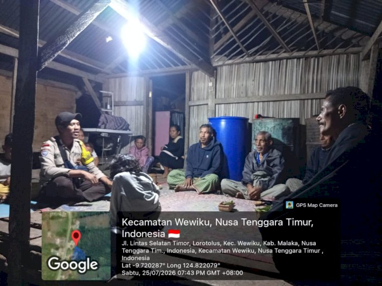Duduk Bersama Warga, Bhabinkamtibmas Polsek Wewiku Perkuat Sinergi Jaga Kamtibmas Tetap Kondusif