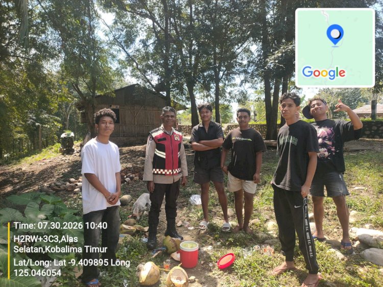 Polsek Kobalima Tingkatkan Patroli Dialogis, Perkuat Harkamtibmas Melalui Edukasi dan Kehadiran Polri di Tengah Masyarakat