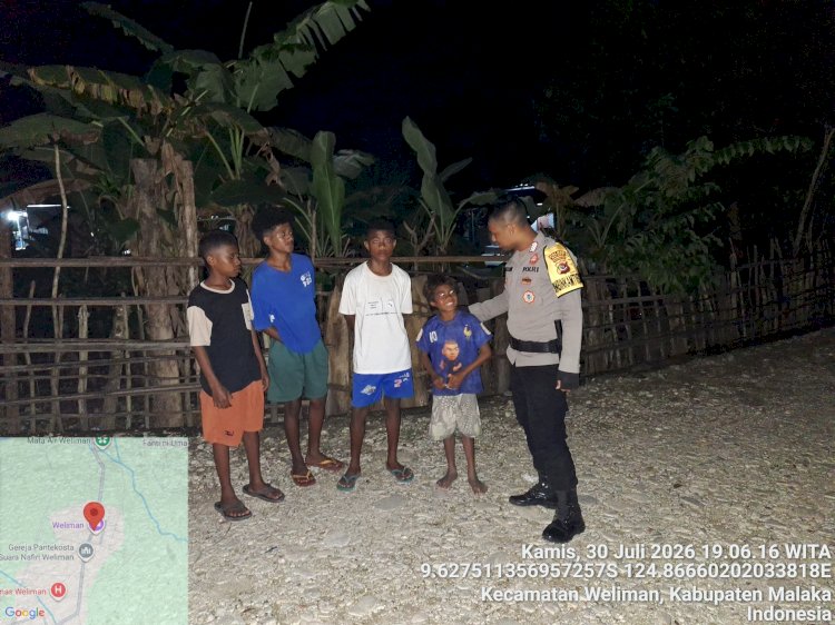 Menyusuri Desa Demi Rasa Aman, Polsek Weliman Pererat Kedekatan dengan Masyarakat