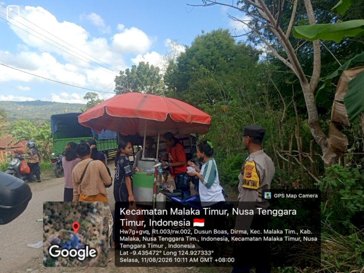 Polisi Hadir di Pasar Boas, Polsek Malaka Timur Ajak Warga Jaga Keamanan dan Ketertiban