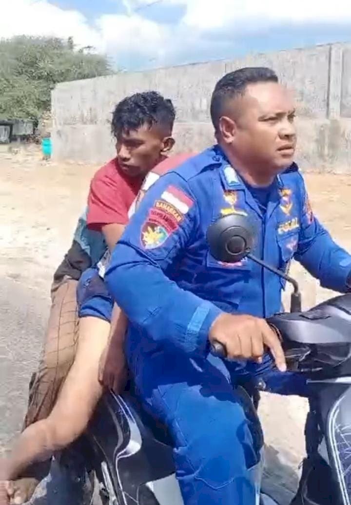 Sigap Selamatkan Warga Tenggelam, Bripka Hubertus Nonga Anggota Ditpolairud Polda NTT  Beri Pertolongan Pertama hingga Evakuasi ke Rumah Sakit