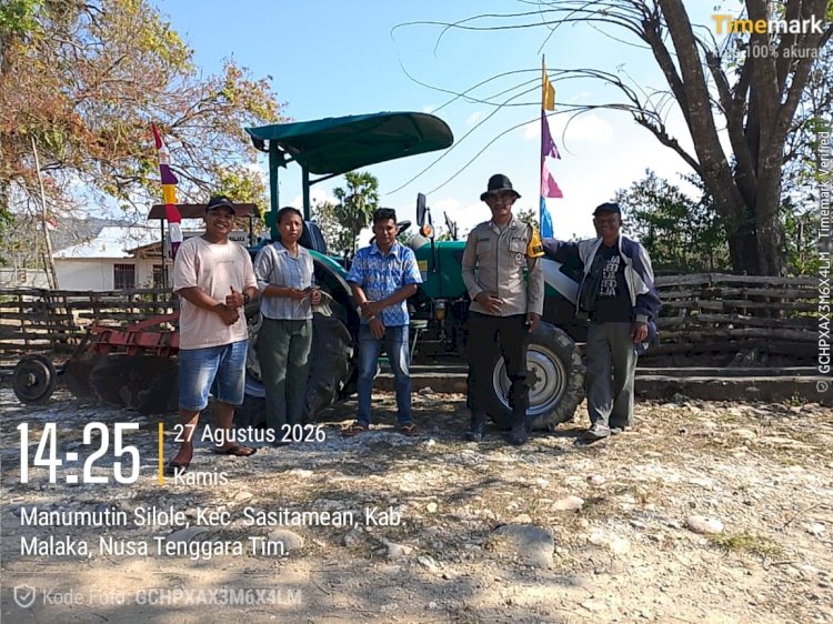 Polri Kawal Dukungan Alsintan untuk Petani, Empat Traktor Tiba di Desa Manumutin Silole